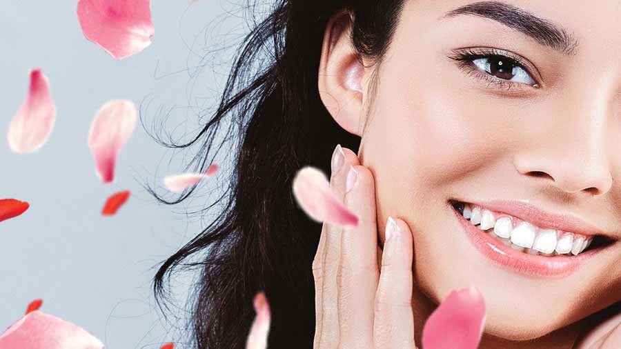 خواص کلی گلاب برای صورت